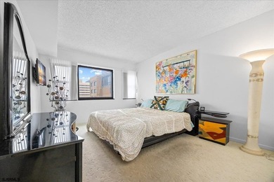 Welcome to luxury living at its finest in this stunning 25-floor - photo 12