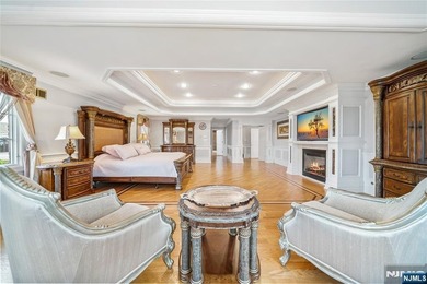 Rare opportunity to own a distinguished residence on an - photo 15