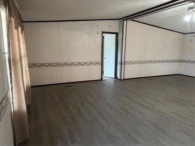 LARGE DOUBLE-WIDE HOME ON NEARLY HALF AN ACRE AND LESS THAN A - photo 15