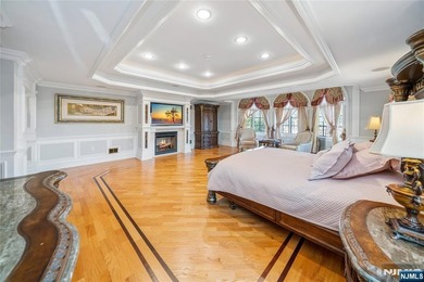 Rare opportunity to own a distinguished residence on an - photo 16