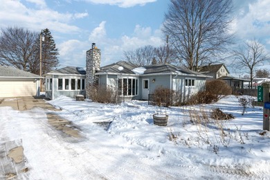 Lake Saint Clair Home For Sale in Algonac Michigan