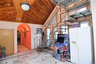 Located on the main channel of Lake Guntersville, this stunning - photo 27