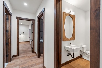 Alpine Contemporary Perfection! Construction is complete in the - photo 28