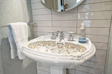 LOOK at this PRICE CHANGE! Don't miss the opportunity! Your - photo 42