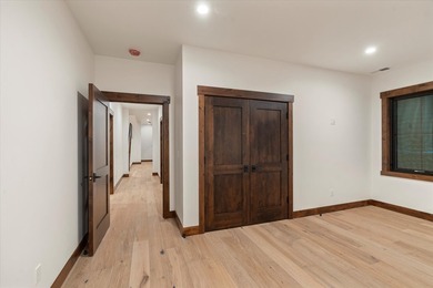 Alpine Contemporary Perfection! Construction is complete in the - photo 43