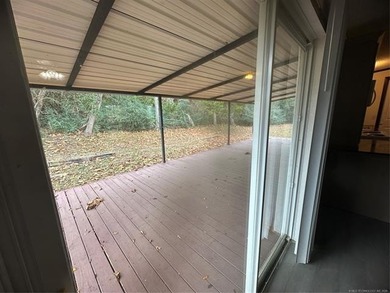 LARGE DOUBLE-WIDE HOME ON NEARLY HALF AN ACRE AND LESS THAN A - photo 47