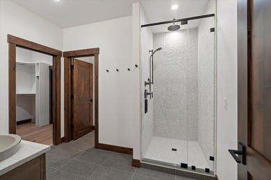 Alpine Contemporary Perfection! Construction is complete in the - photo 48