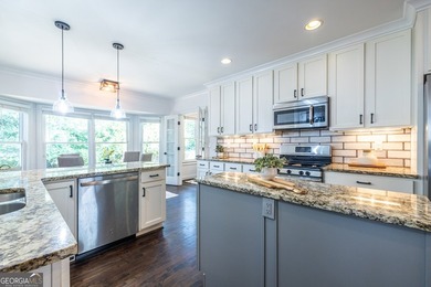 Beautifully maintained 4BR/2BA plus office Craftsman home - photo 7