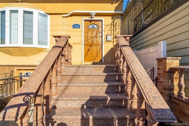 Welcome to this Beautiful very well kept fully renovated large 2 - photo 2