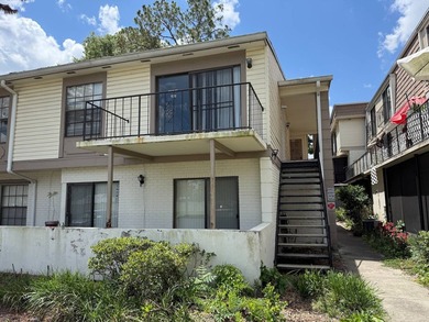 Lake Fredrica  Condo Active Under Contract in Orlando Florida
