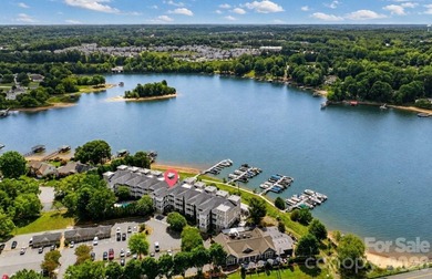It's all about the view...and this beautifully updated end-unit - photo 1