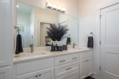 Luxury that inspires in the coveted Roads End neighborhood - photo 20