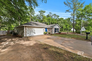 Welcome to 104 Chatam Loop, a beautifully updated 3-bedroom - photo 6