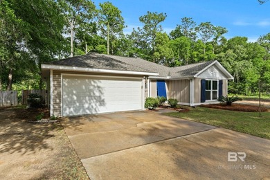 Welcome to 104 Chatam Loop, a beautifully updated 3-bedroom - photo 7