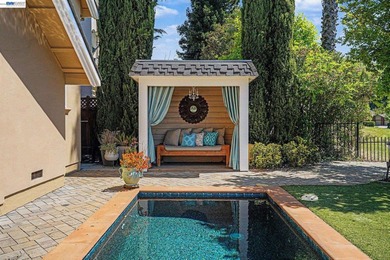 Beautifully maintained and designed, this executive home offers - photo 49