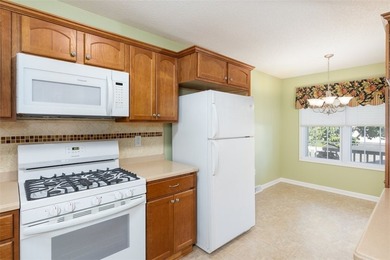 Welcome to this inviting low-maintenance 2 bedroom, 2 bath patio - photo 4