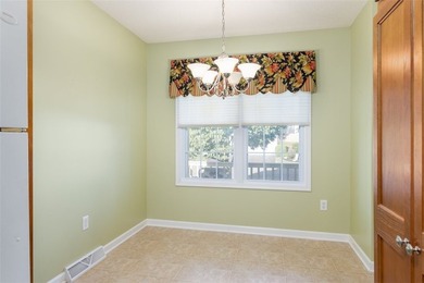 Welcome to this inviting low-maintenance 2 bedroom, 2 bath patio - photo 7