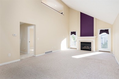 Welcome to this inviting low-maintenance 2 bedroom, 2 bath patio - photo 9