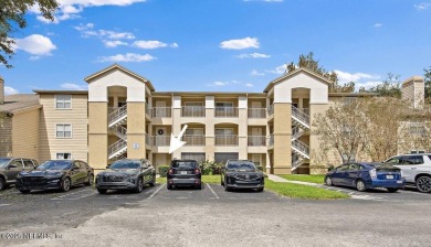 Lake Condo For Sale in Ponte Vedra Beach, Florida