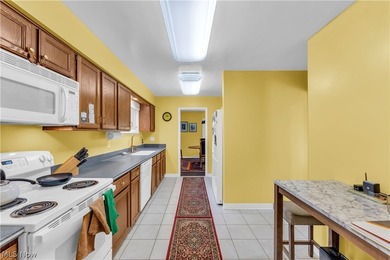Welcome to a beautifully maintained townhome nestled within one - photo 16