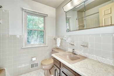 THE WOODS AT MILLCREEK! HIGHLY DESIRABLE AREA CLOSE TO WEBSTER - photo 34
