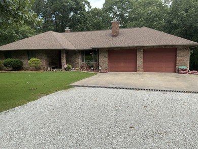 Table Rock Lake Home Sale Pending in Galena Missouri