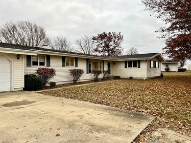 Welcome to this inviting 4 bedroom, 2.5 bath ranch nestled in a - photo 4