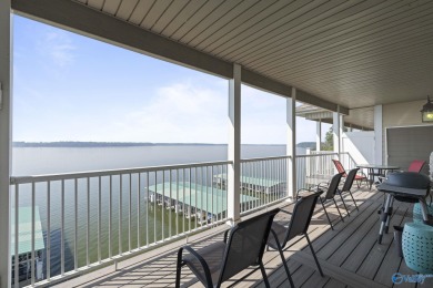 Lake Condo For Sale in Athens, Alabama