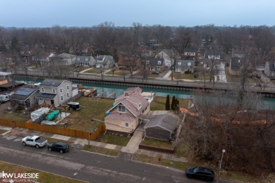 Lake Saint Clair Home Sale Pending in Detroit Michigan