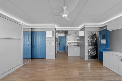 Updated HPD studio co-op at 715 Fox St #4H in Longwood / South - photo 3