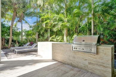 JUST COMPLETED! NEW CONSTRUCTION!!Experience modern beach living - photo 27