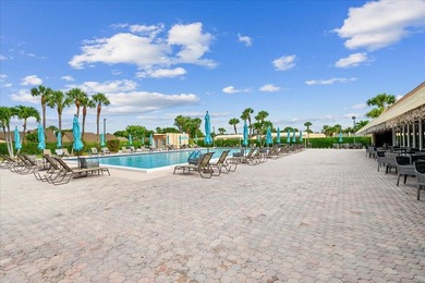 Stunning, fully updated modern unit in Golden Lakes Village - - photo 27