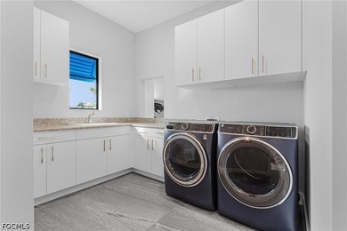This 2023 custom-built masterpiece redefines luxury living - photo 28