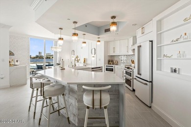 DESIGNED FOR THE COASTAL ELITE, SURROUNDED BY INTOXICATING - photo 32