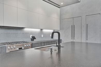 JUST COMPLETED! NEW CONSTRUCTION!!Experience modern beach living - photo 36
