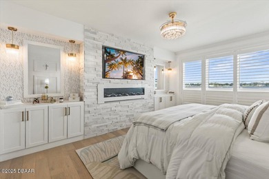 DESIGNED FOR THE COASTAL ELITE, SURROUNDED BY INTOXICATING - photo 38