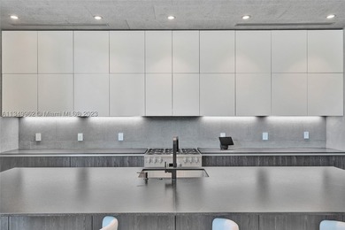 JUST COMPLETED! NEW CONSTRUCTION!!Experience modern beach living - photo 38