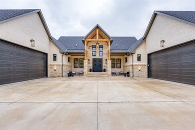 urnkey Lakefront Retreat at Rock Creek Resort on Lake Texoma - photo 2