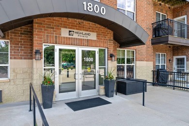 Welcome to easy, one-level living in the heart of Highland Park - photo 3