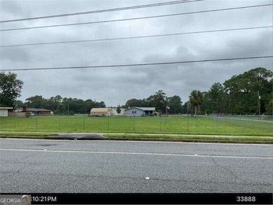 Fantastic opportunity to own a 0.91 acre lot in a - photo 6