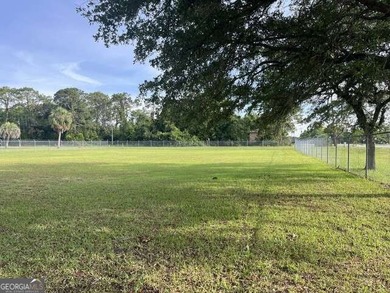 Fantastic opportunity to own a 0.91 acre lot in a - photo 7