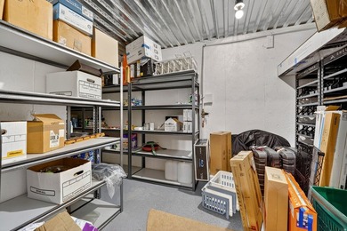 Stunning 2-story right in the middle of Lehi, east of the - photo 31