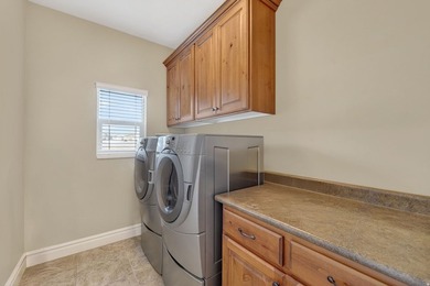 Stunning 2-story right in the middle of Lehi, east of the - photo 36