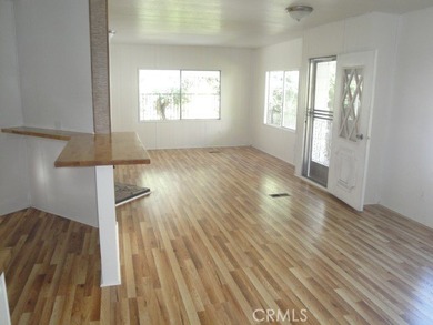 GREAT REMODELED WITH NEW PAINT, FLOORING, ROOF & APPLIANCES - photo 3