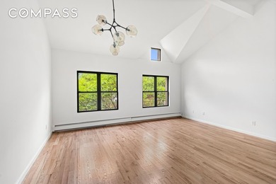 Soaring Duplex 3 Bedroom Condo in Crown Heights with Vaulted - photo 6