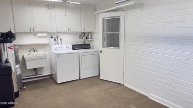 Welcome to this inviting Dreamland Villa home in Mesa, offering