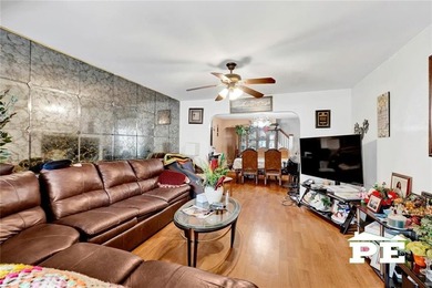 Best Deal in Old Mill Basin! Fully detached single-family home - photo 5