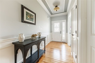 Welcome to this beautifully upgraded ranch end-unit townhome - photo 4