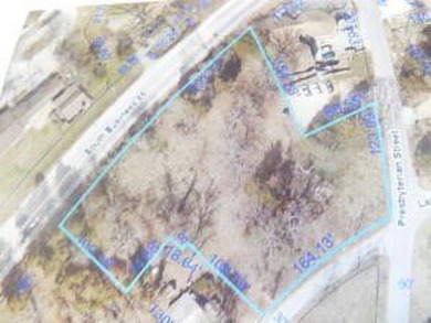 Lake Taneycomo Lot For Sale in Hollister Missouri