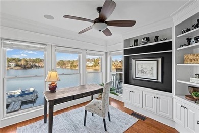 LIVE LIKE YOU ARE ON VACATION on Lake Windward with private dock - photo 11